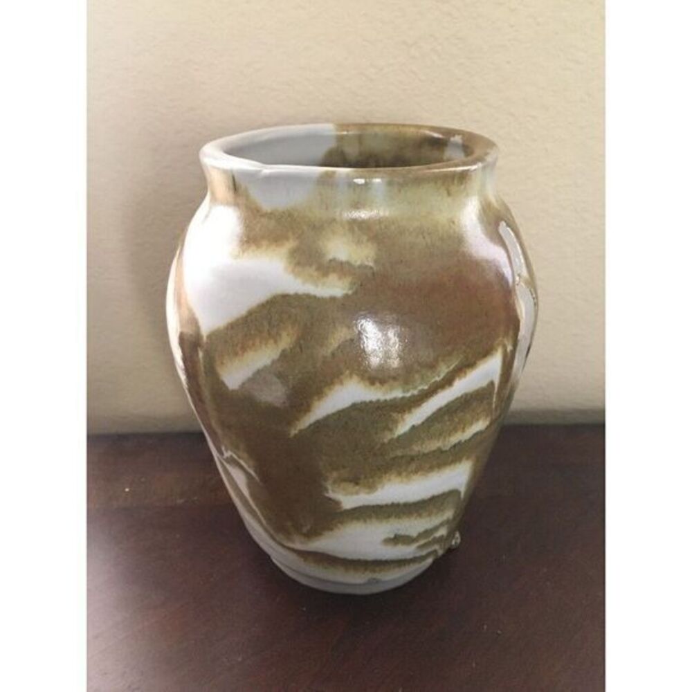 Lovely Flow Pattern 7.5" Studio Art‎ Pottery Vase By Howard Rick ~ Signed